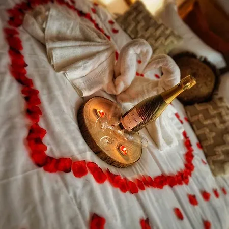 Damelys Love hotel Gourdinne